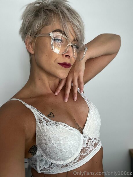 Only100cz high quality pornstar pictures