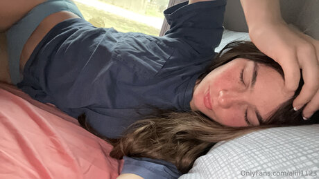 Aliii1123 hd pornstar gallery