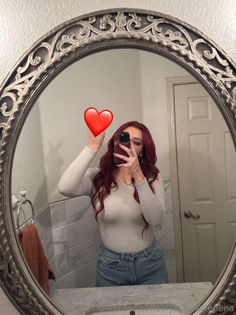 Alyssamariepena hd actress picture