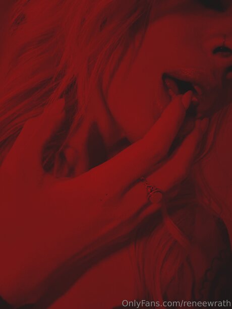 Reneewrath free star image