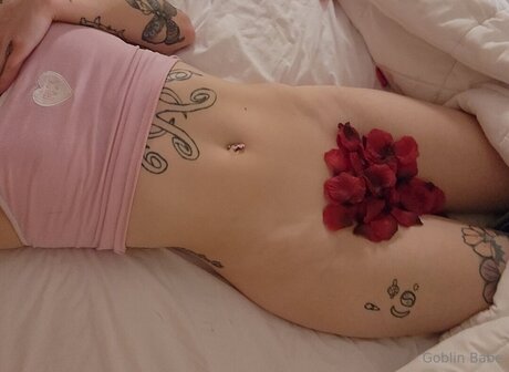 Lilgoblinbabe nudes star pic