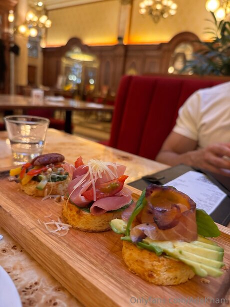 Adakham pornstar sex pictures