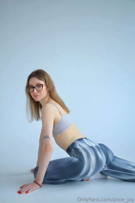 Pixie Joy perfect pornstar image