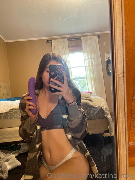 Katrina Roxy sexy pornstar archive