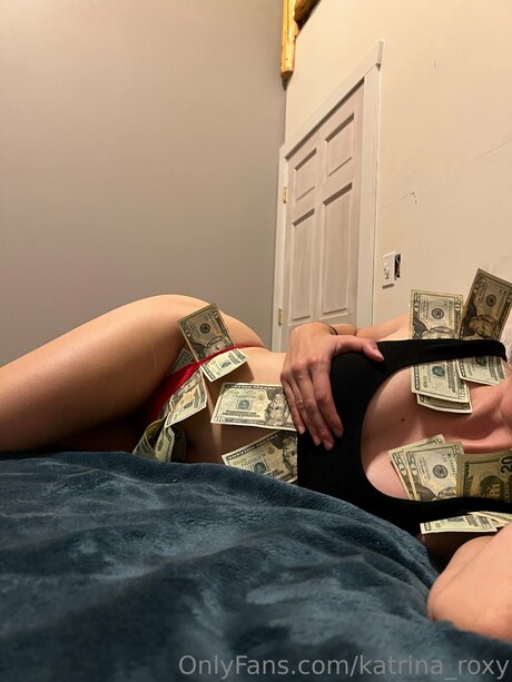 Katrina Roxy perfect pornstar img