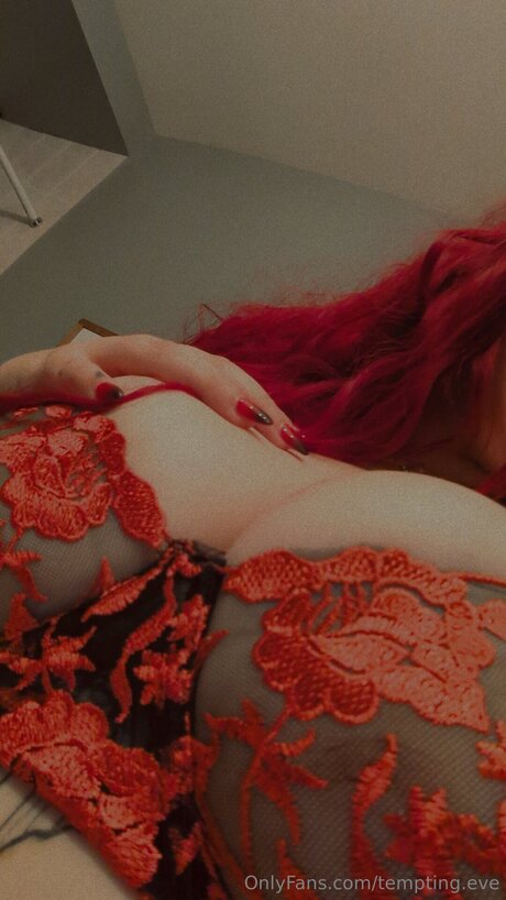 Tempting Eve xxx actress pictures