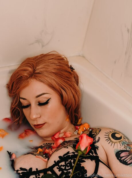 Kumikitten nude actress photo