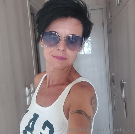 Amanda Sin top actress pics