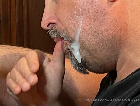 Legendarysukker model art galleries