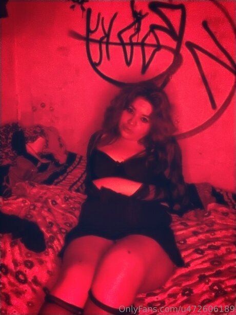 U472606189 adult actress photos