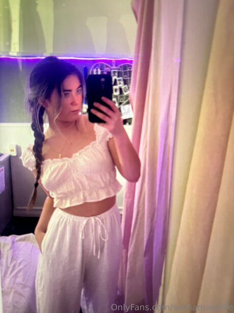 Sashamaeslife top actress picture