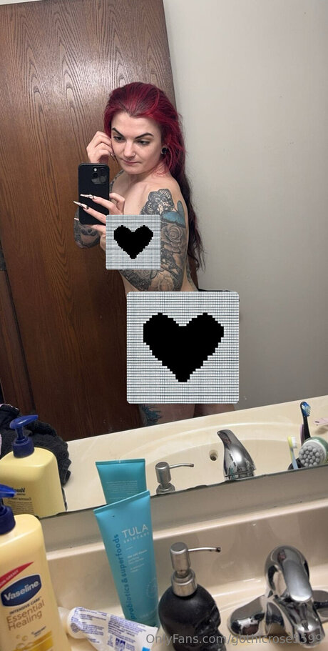 Gothicrose5599 naked actress photo