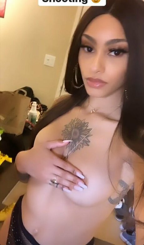 Sunnibytch model porn archive