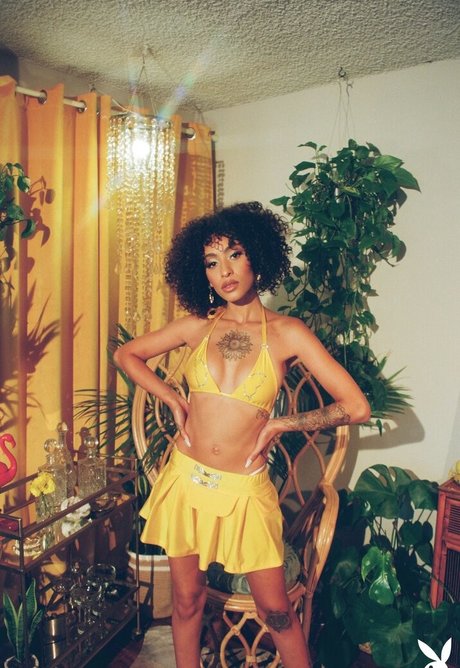 Sunnibytch pornstar hot photo