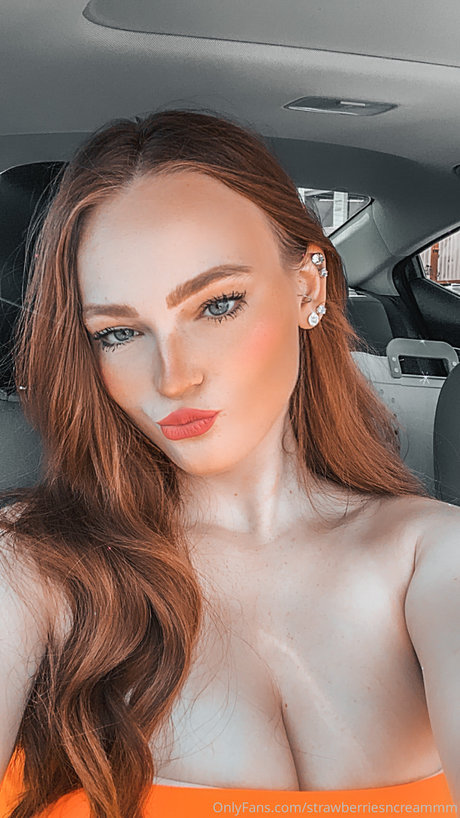 Lindsay Lohann perfect model photo