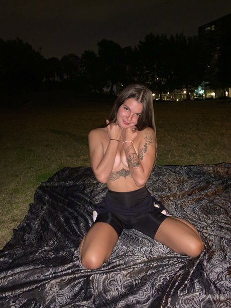 Kingkoraly nude star photos