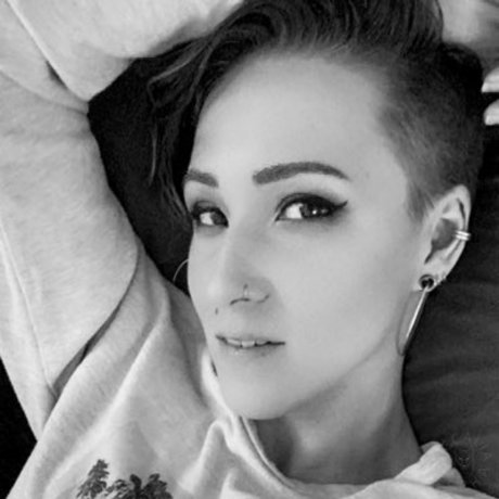 Accalia Alpha art model pictures