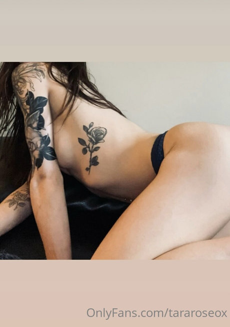 Tara Rose_ model naked image