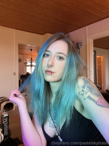 SKY VICTORIA model exclusive img