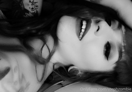 Glam Suicide nudes actress photos