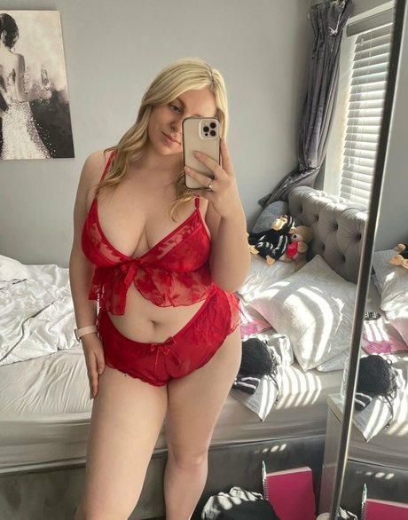 Charlotte morgan best star picture