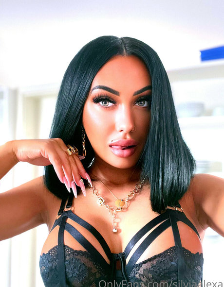 silviaalexa star hot photo