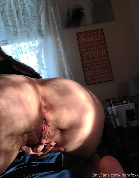 Inarafoxx best model img