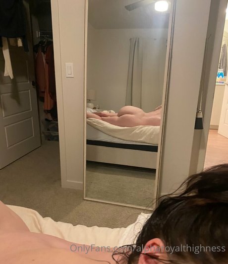 _The Royal Highness nude star photos