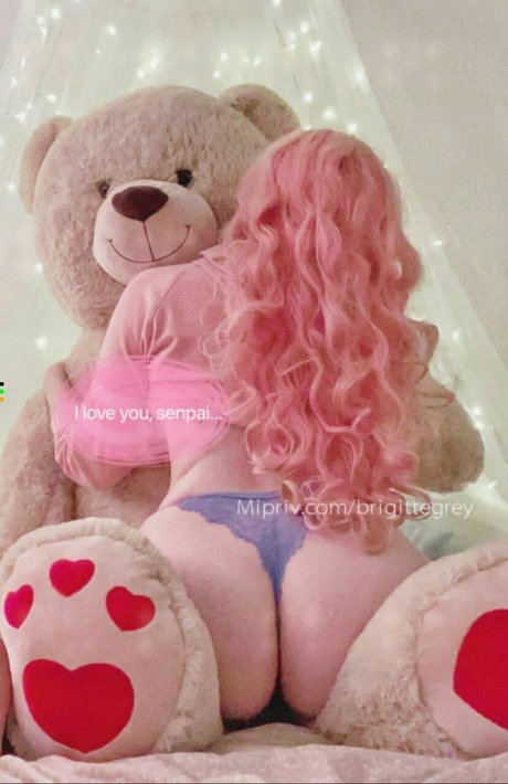 Brigitte Grey star galleries