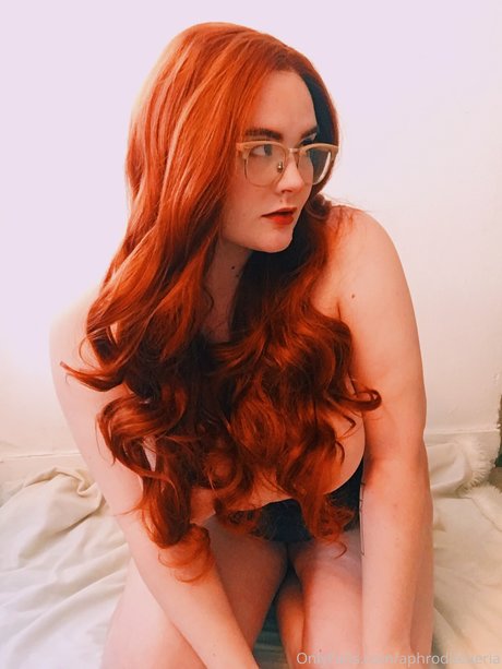 Allisonivyx perfect pornstar pictures