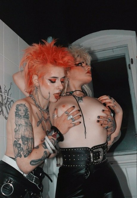 heavymetalmaniak model xxx galleries