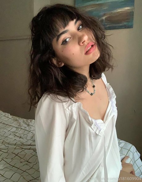 Diana Kitty model perfect photos