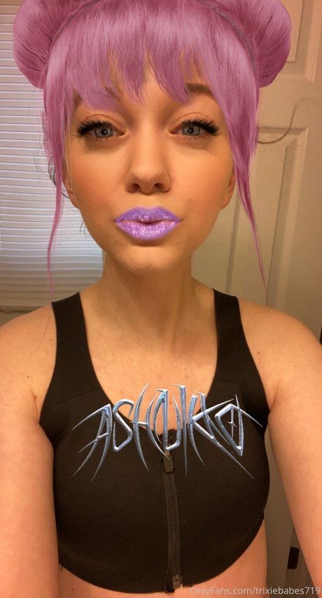 Trixie Babe art model picture