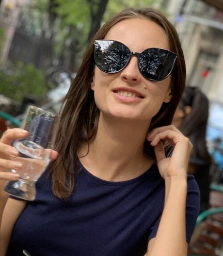 Jane Bond star nude pic