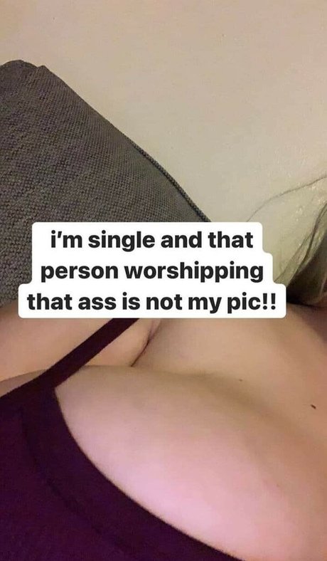 Chewys melons model free photo