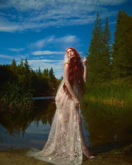 Emily O dette beautiful actress gallery