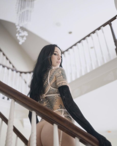 Emma Vauxdevil model sex photos