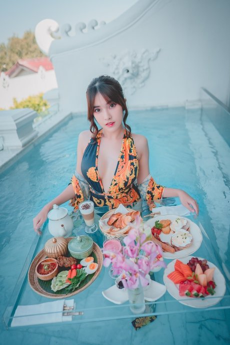 Yukine model nudes galleries