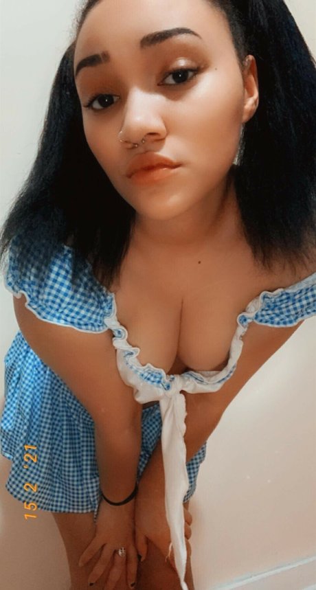 RooBunnyBaby star adult photos