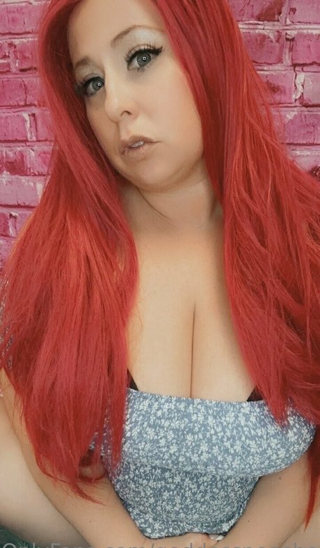 Goddess Peaches pretty model images