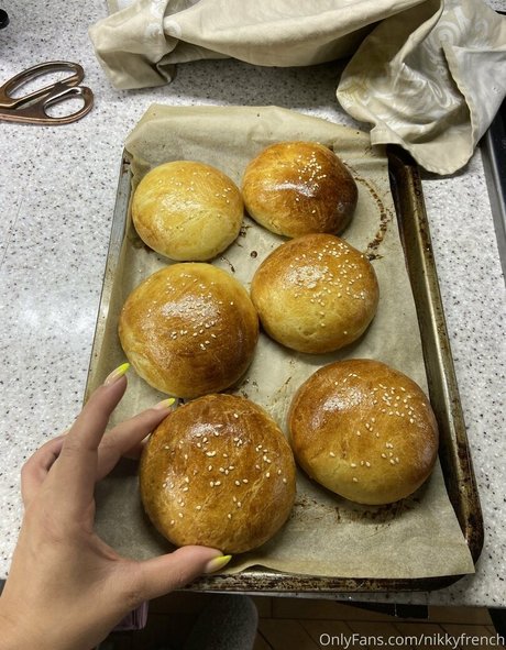 Nikky French erotic pornstar pictures