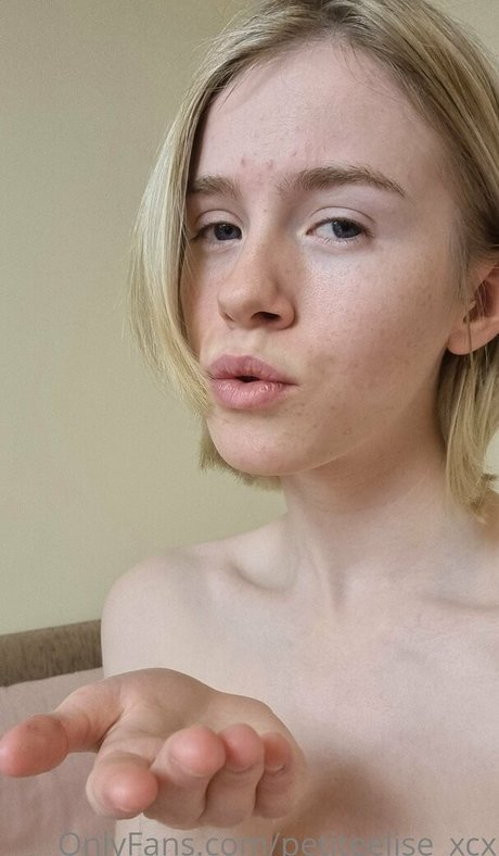 petiteelise xcx star nudes gallery