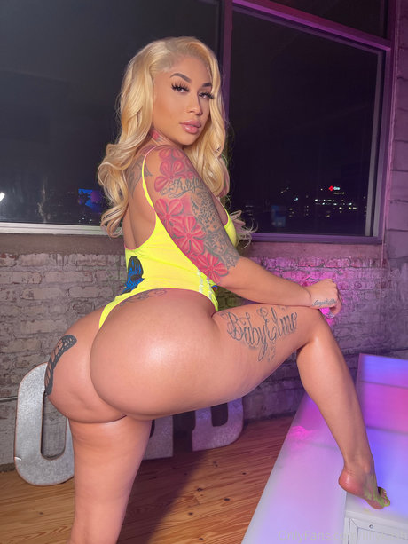 Lilly Kash high quality pornstar pic