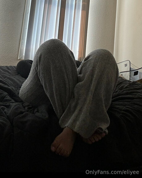 Eliyee model porn galleries