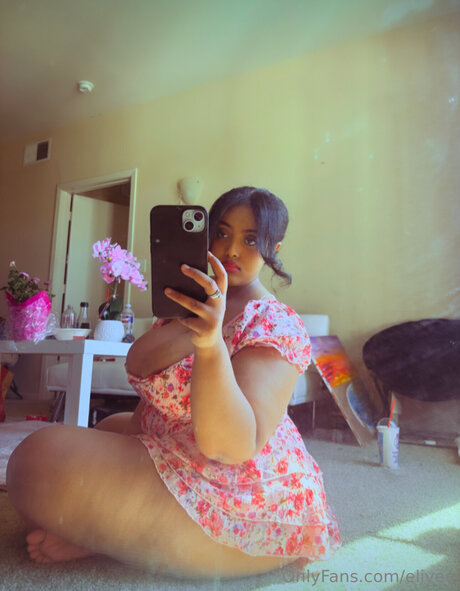 Eliyee model top archive