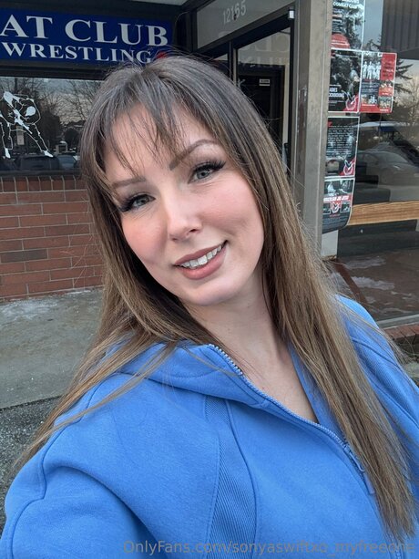 Sonyaswiftxo Myfreeone free star archive