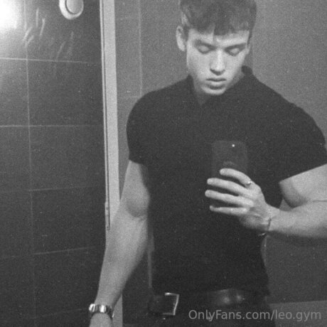 Leo Gym pornstar nudes picture