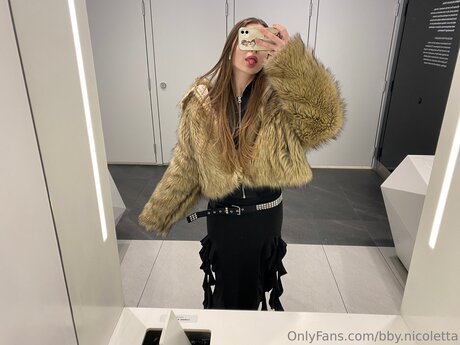 Bby Nicoletta star hot photo