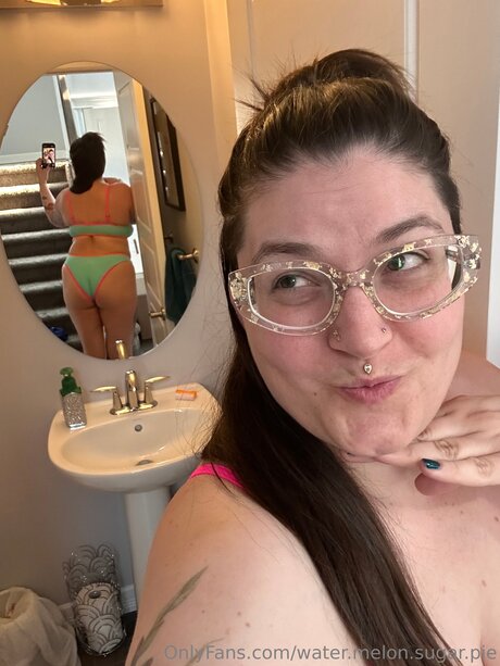 Water Melon Sugar Pie beautiful pornstar pic