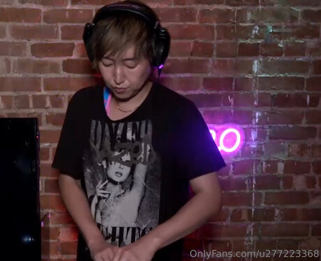 U277223368 porn star pictures